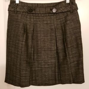 Ann Taylor Women skirt with pleats buttons